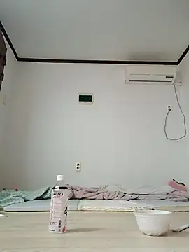 hello098712 online show from 6, 10, 2025