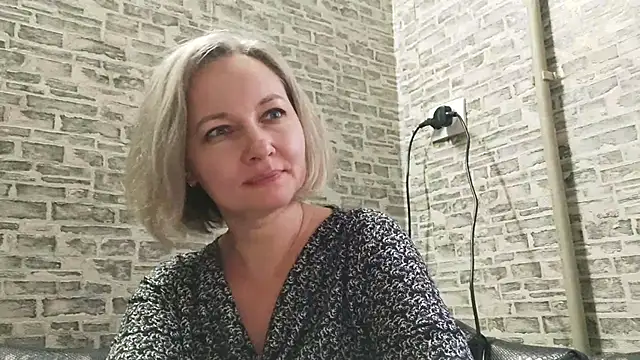 Snapshot of EdithManning chatting on 16, 1, 2025 EdithManning online show from 16, 1, 2025