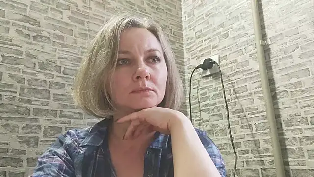 Snapshot of EdithManning chatting on 20, 1, 2025 EdithManning online show from 20, 1, 2025