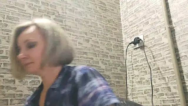 Snapshot of EdithManning chatting on 21, 1, 2025 EdithManning online show from 21, 1, 2025