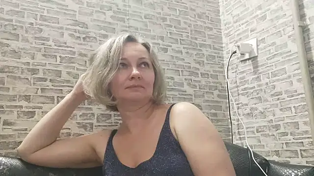 Snapshot of EdithManning chatting on 30, 1, 2025 EdithManning online show from 30, 1, 2025