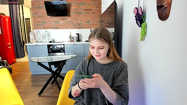 princessaalicc online show from 4, 2, 2025