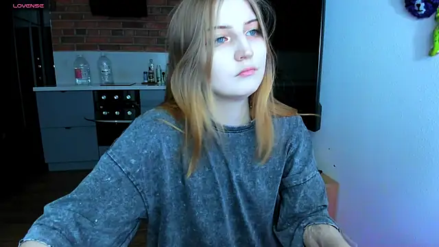 Snapshot of princessaalicc chatting on 1, 3, 2025 princessaalicc online show from 1, 3, 2025