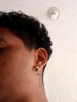 Snapshot of gugao666 chatting on 17, 1, 2025 gugao666 online show from 17, 1, 2025