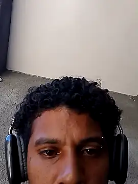 Snapshot of gugao666 chatting on 17, 2, 2025 gugao666 online show from 17, 2, 2025