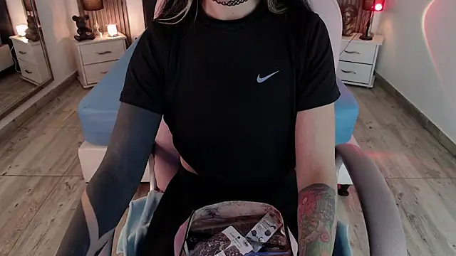 Sam mansson66 online show from 4, 3, 2025