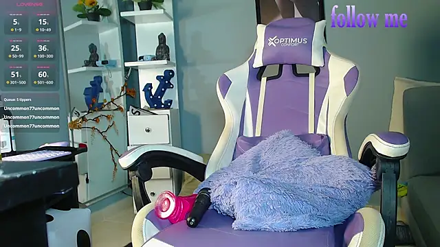 Snapshot of zoey-fox chatting on 13, 3, 2025 zoey-fox online show from 13, 3, 2025