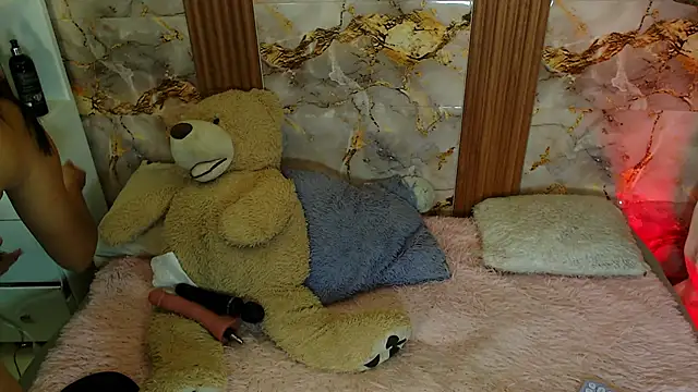 Snapshot of zoey-fox chatting on 24, 11, 2025 zoey-fox online show from 24, 11, 2025