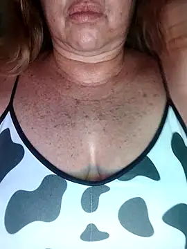 Kasandra Ho online show from 15, 12, 2025