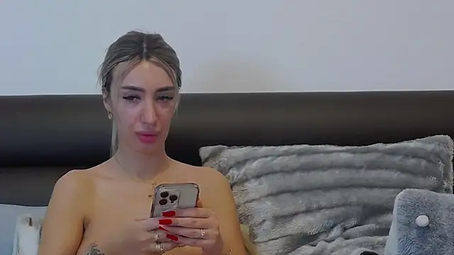 kaylaajo online show from 30, 12, 2024