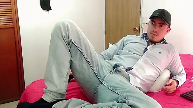 Snapshot of dragon1006 chatting on 20, 6, 2026 dragon1006 online show from 20, 6, 2026