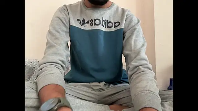 Snapshot of meatycronn chatting on 26, 11, 2025 meatycronn online show from 26, 11, 2025