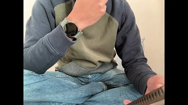 Snapshot of meatycronn chatting on 4, 12, 2025 meatycronn online show from 4, 12, 2025