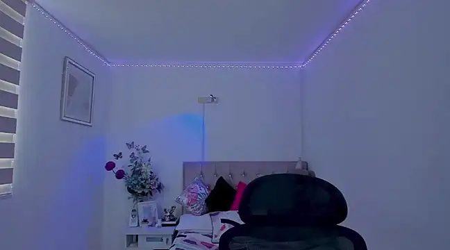 linda zaam83866 online show from 19, 3, 2025