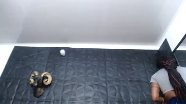 Hanna Fox 69 online show from 15, 12, 2025