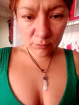 Snapshot of Skylar-Vox- chatting on 5, 2, 2025 Skylar-Vox- online show from 5, 2, 2025
