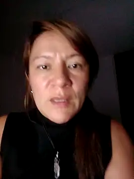 Snapshot of Skylar-Vox- chatting on 5, 2, 2025 Skylar-Vox- online show from 5, 2, 2025