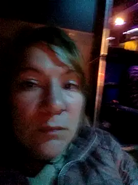 Snapshot of Skylar-Vox- chatting on 4, 3, 2025 Skylar-Vox- online show from 4, 3, 2025