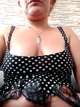 Snapshot of Skylar-Vox- chatting on 17, 10, 2025 Skylar-Vox- online show from 17, 10, 2025