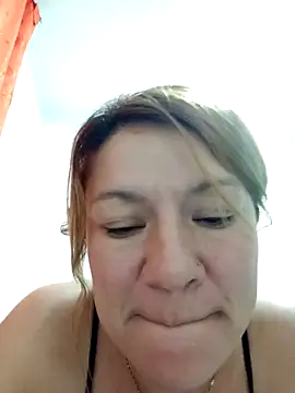 Snapshot of Skylar-Vox- chatting on 18, 10, 2025 Skylar-Vox- online show from 18, 10, 2025