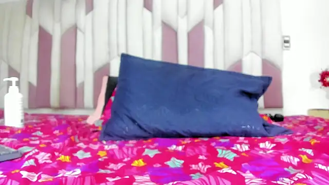 Snapshot of mia_stanfort chatting on 12, 3, 2025 mia stanfort online show from 12, 3, 2025