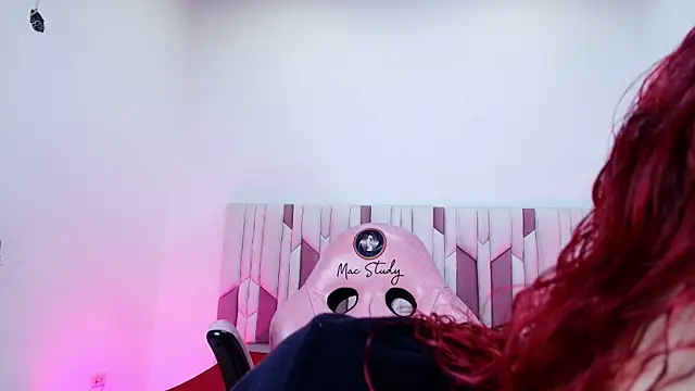 Snapshot of mia_stanfort chatting on 17, 9, 2025 mia stanfort online show from 17, 9, 2025