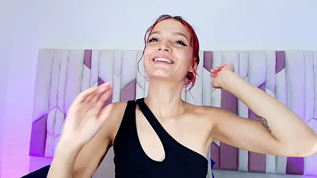 Snapshot of mia_stanfort chatting on 20, 10, 2025 mia stanfort online show from 20, 10, 2025