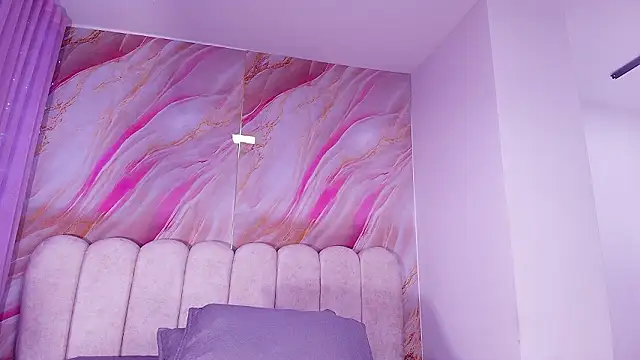 mia stanfort online show from 14, 2, 2026