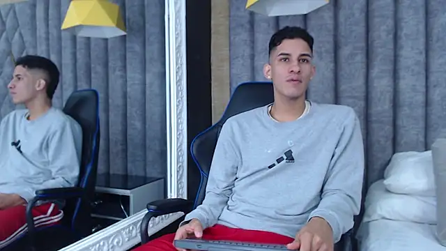 JakeMoxley online show from 5, 2, 2025