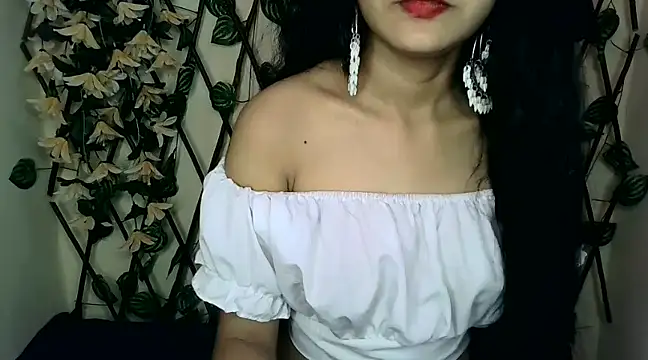 SUZY FROMUS online show from 2, 2, 2025