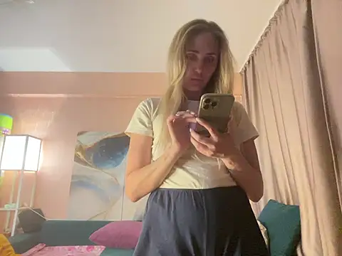 -Cherry-lady- online show from 10, 2, 2025