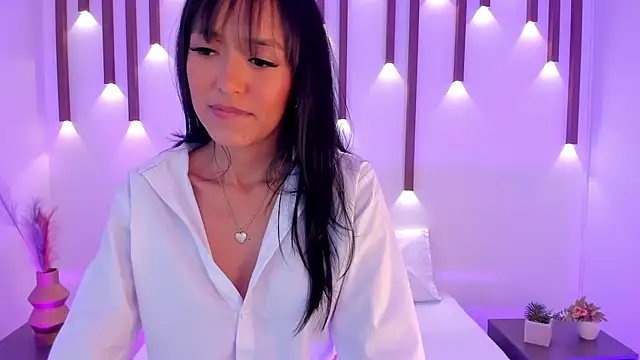 sara gwen online show from 15, 1, 2025