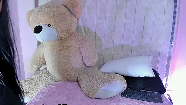 Annie9  online show from 20, 9, 2025