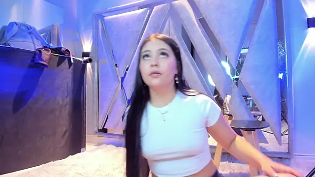 Annie9  online show from 12, 4, 2026