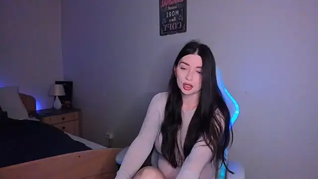 Snapshot of AdellaLoveX chatting on 30, 10, 2025 AdellaLoveX online show from 30, 10, 2025