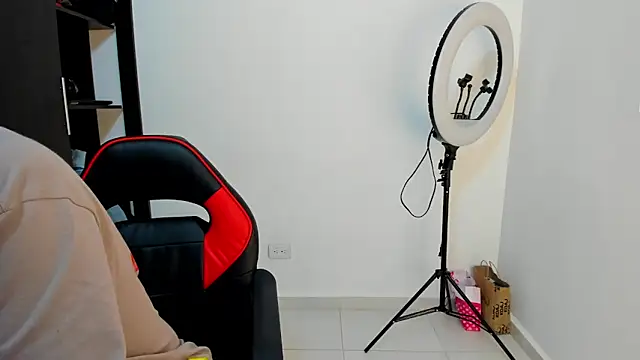 Snapshot of Camilo_Marin chatting on 4, 12, 2024 Camilo Marin online show from 4, 12, 2024