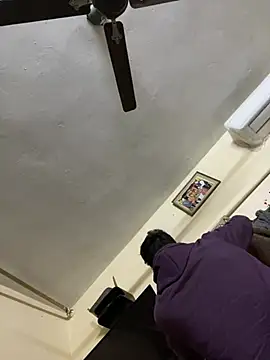 Zzz38io online show from 17, 12, 2024