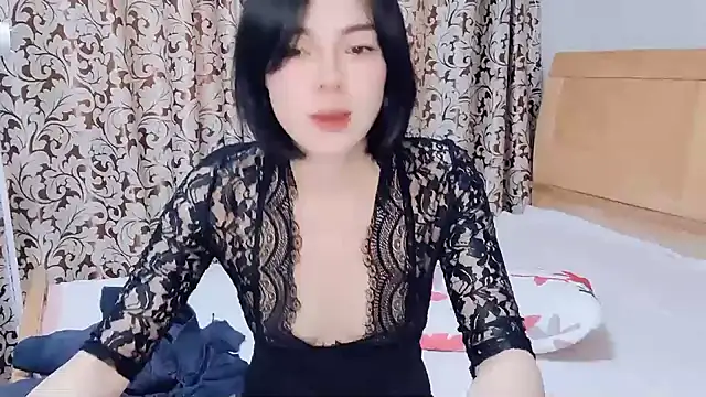 Snapshot of Linda-LL chatting on 18, 2, 2025 Linda-LL online show from 18, 2, 2025