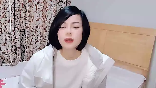 Snapshot of Linda-LL chatting on 23, 2, 2025 Linda-LL online show from 23, 2, 2025