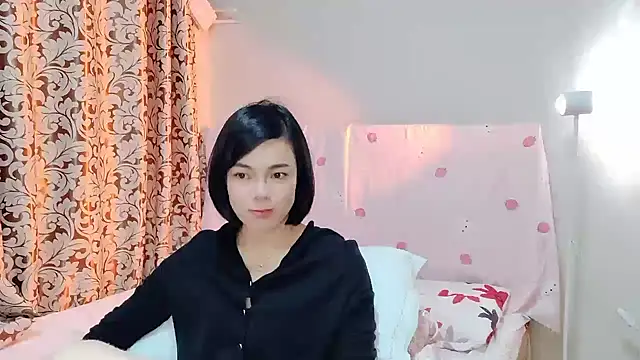 Snapshot of Linda-LL chatting on 15, 3, 2025 Linda-LL online show from 15, 3, 2025