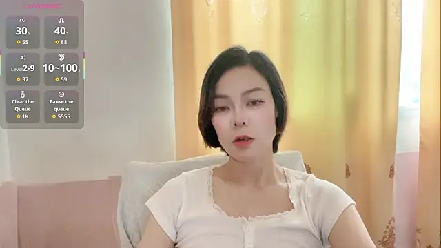 Snapshot of Linda-LL chatting on 22, 5, 2026 Linda-LL online show from 22, 5, 2026