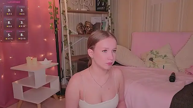 ms evasweet online show from 8, 10, 2025