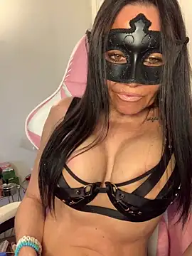 vicvictoriax online show from 3, 3, 2025