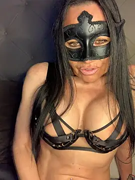 vicvictoriax online show from 4, 3, 2025