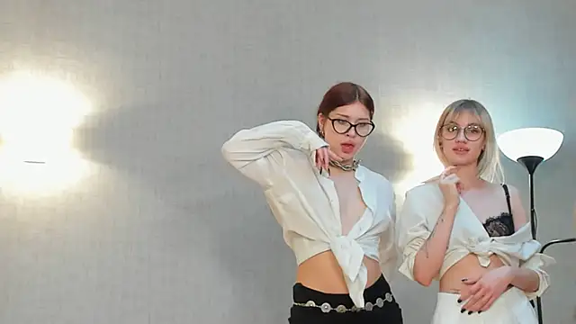 Snapshot of lina_x_x chatting on 1, 3, 2025 lina x x online show from 1, 3, 2025