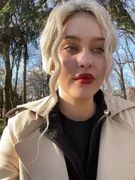 KikiWatson online show from 21, 1, 2025