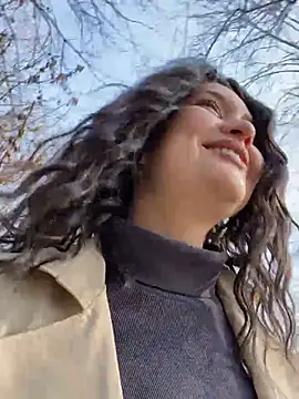 KikiWatson online show from 13, 2, 2025