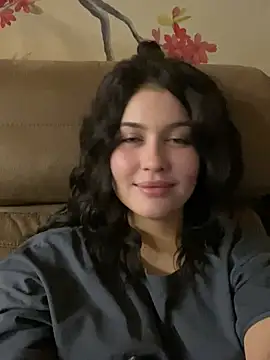 KikiWatson online show from 23, 2, 2025