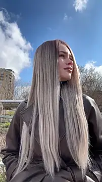 KikiWatson online show from 7, 3, 2026