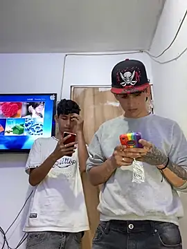 Snapshot of LatinBoysxxx chatting on 6, 2, 2025 LatinBoysxxx online show from 6, 2, 2025